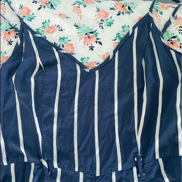 Striped Wide-Leg Romper - Picture 4 of 7